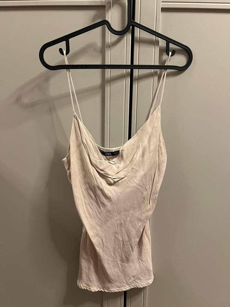 Beige satijn top tops S Zara chique, Beige, Nieuw, Ophalen of Verzenden, Maat 36 (S)