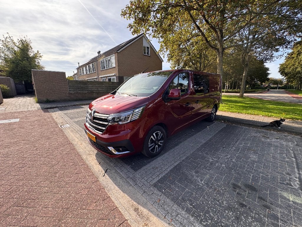 Renault Trafic 2023, 2.0, 170pk, Automat, Dubbele Cabine, Auto's, Stof, Zwart, 4 cilinders, 1961 kg