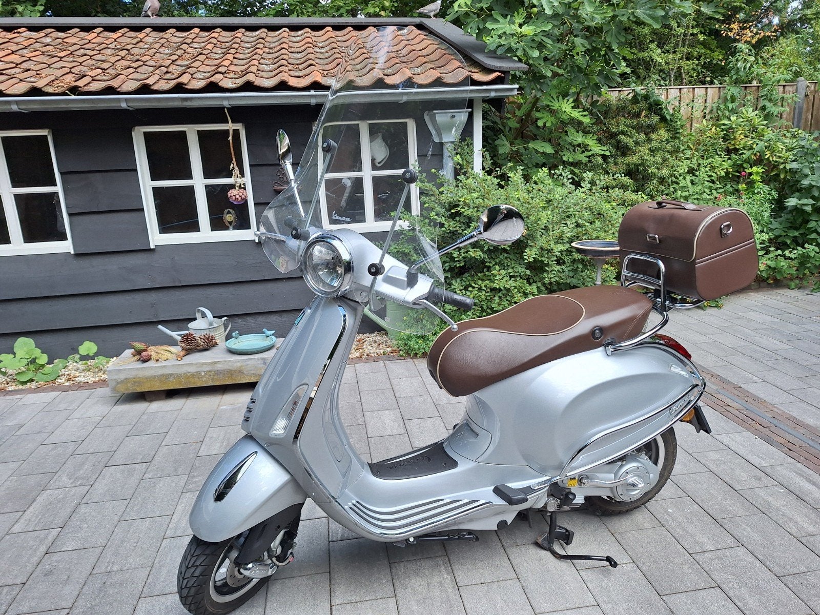 Prachtige Vespa Primavera 4T 70th anniversery Edition, Ophalen, Zo goed als nieuw, Benzine, Vespa