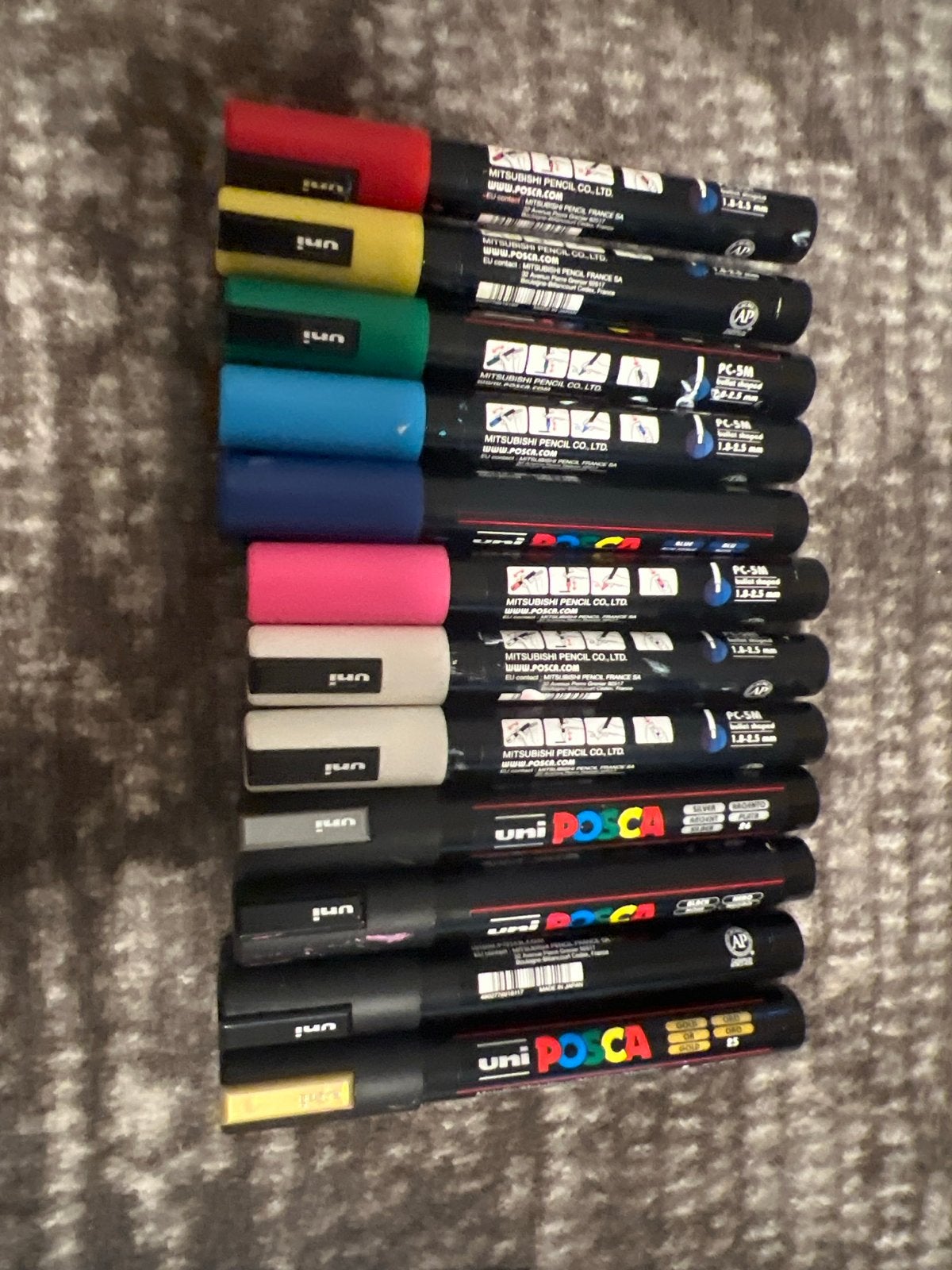 Set van 12 Uni Posca stiften - Diverse kleuren, Ophalen of Verzenden, Gebruikt, Potlood of Stift