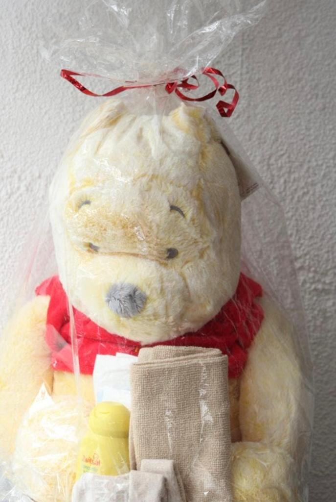 Kraamcadeau met winnie the pooh knuffel, Ophalen, Nieuw, Kraamcadeau