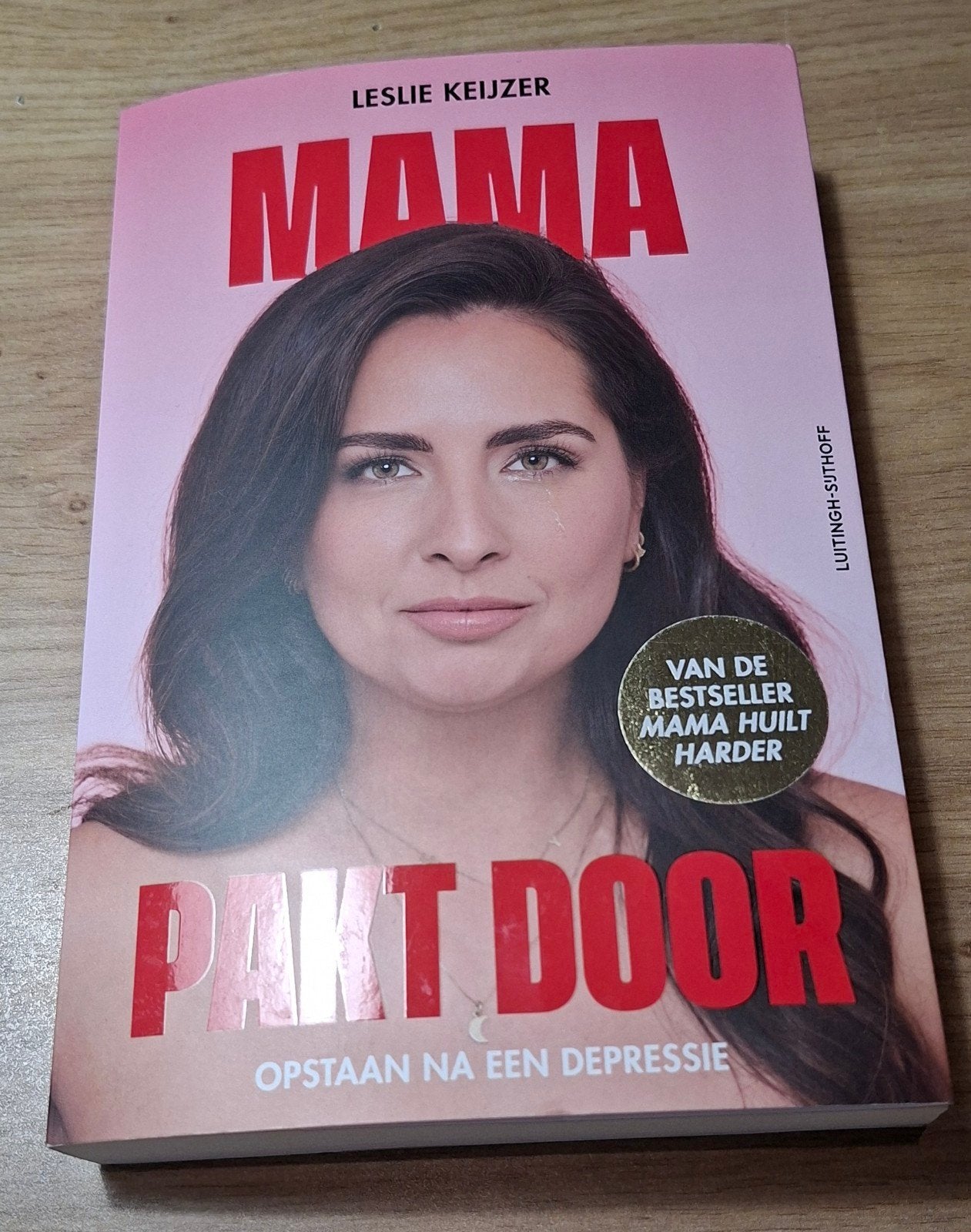 Mama Pakt Door - Leslie Keijzer (Zo goed als nieuw), Boeken, Ophalen of Verzenden, Zo goed als nieuw, Leslie Keijzer, Nederland
