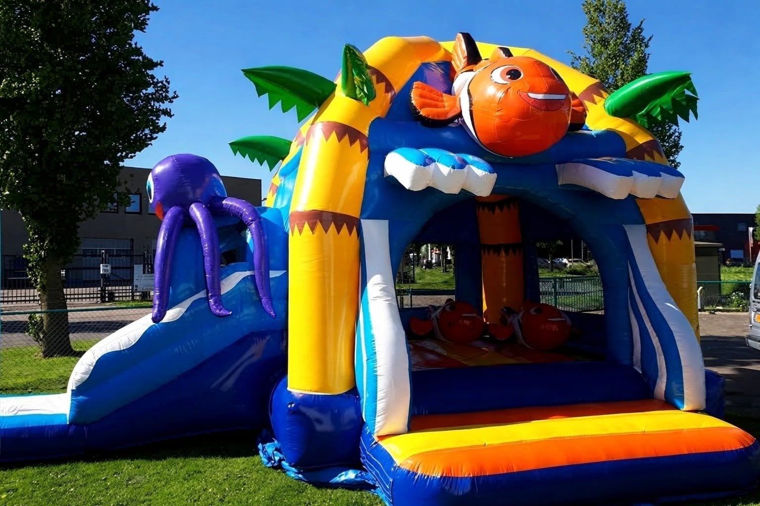 nemo springkussen all in 125 euro, Verzenden, Zo goed als nieuw, Overige