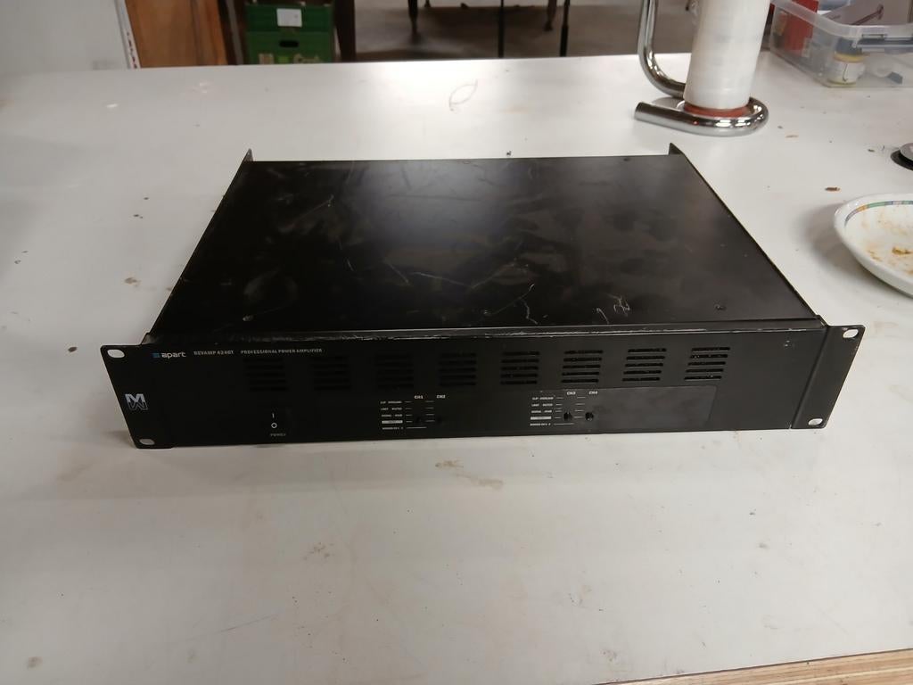 Apart REVAMP 4240T Professionele Eindversterker, Ophalen of Verzenden, Gebruikt, 120 watt of meer, Overige merken