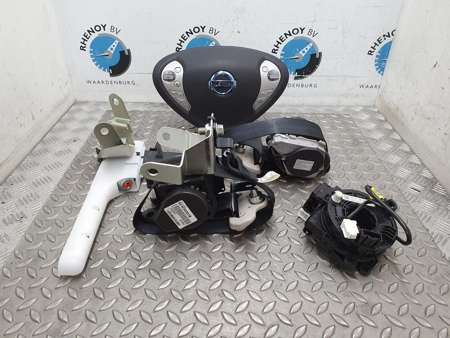 Foto 3 van NISSAN LEAF AIRBAG SET 2016