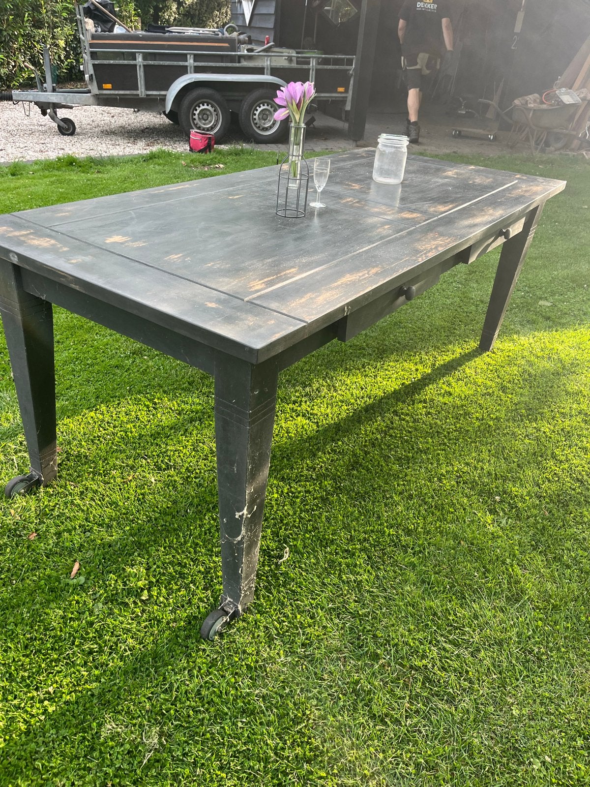 IJkenhout Antraciet Eettafel met Lades en Wieltjes, Antiek en Kunst, Ophalen