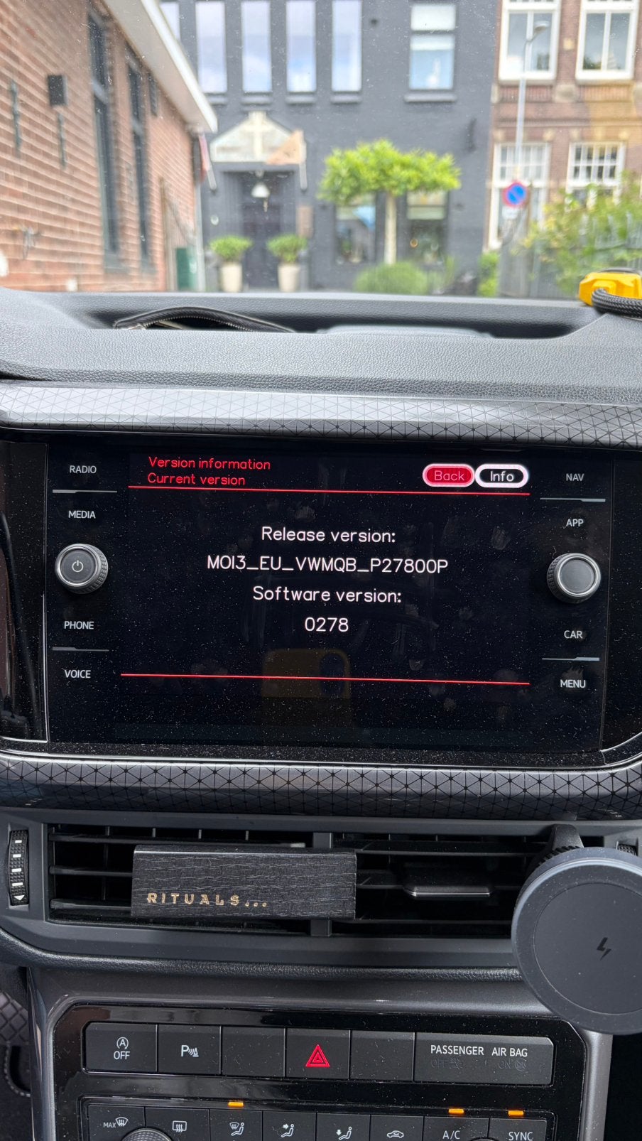 MOI3/MIB3 systeem CarPlay Android Auto / Navigatie activeren, Ophalen, Zo goed als nieuw, Vw, Vw