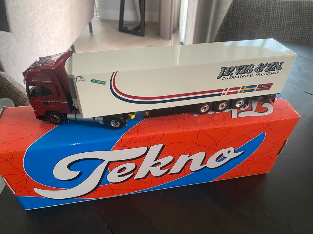Iveco van Jp vis & zn schaalmodel 1:50, Ophalen, Zo goed als nieuw, Bus of Vrachtwagen