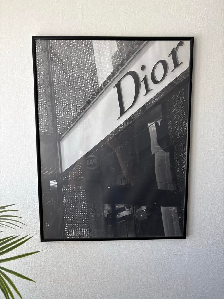 Dior Poster Zwart-Wit - Luxe Mode Kunst aan de Muur, Ophalen of Verzenden, Zo goed als nieuw, Foto of Poster, 75 cm of meer