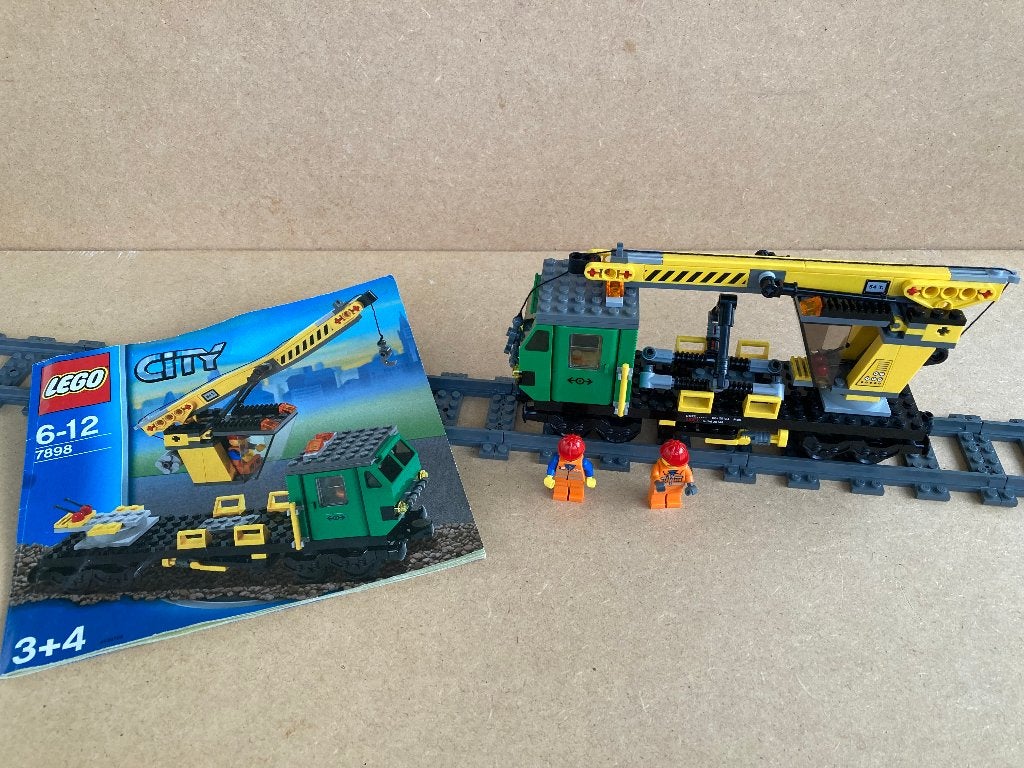 Lego City 7898 Trein kraanwagen met 6 rechte rails Train, Kinderen en Baby's, Speelgoed | Duplo en Lego, Compleet, Gebruikt, Overige thema's