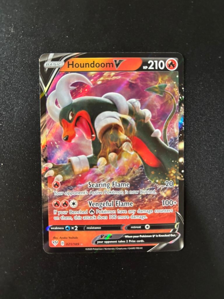 Houndoom V (DAA 21), Ophalen of Verzenden, Zo goed als nieuw