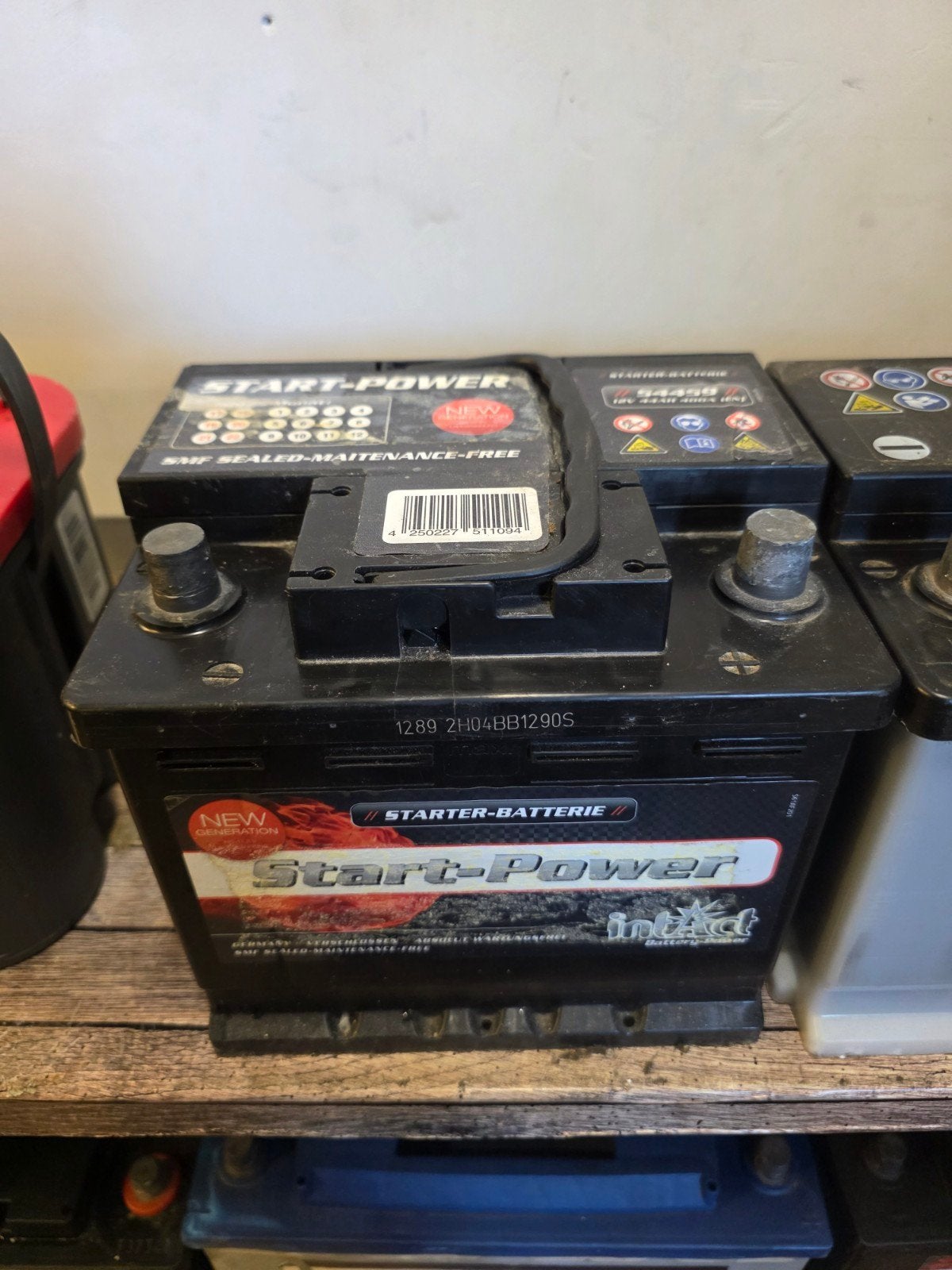 Intact 12v 44ah 400a auto accu, Auto-onderdelen, Accu's en Toebehoren, Gebruikt, Ophalen