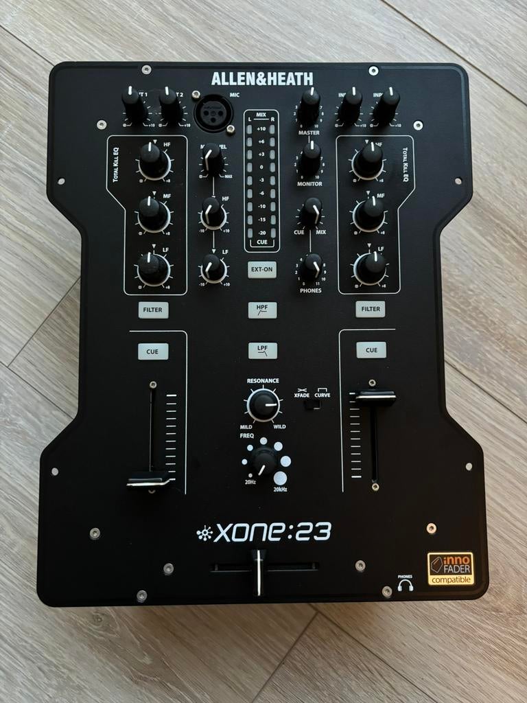 Allen Heath Xone 23 DJ Mixer+Decksaver - Excellent condition, Muziek en Instrumenten, Dj-sets en Draaitafels, Ophalen of Verzenden