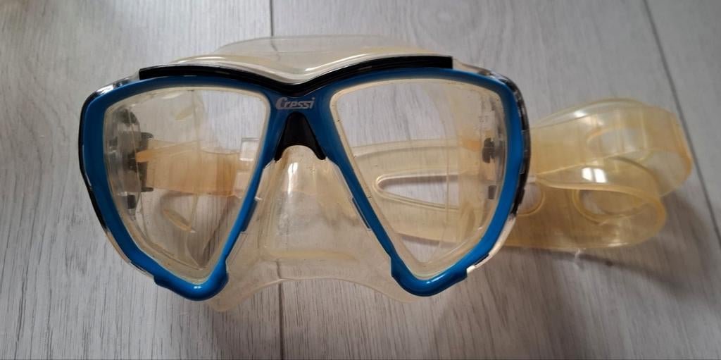 Cressi duikbril, verkleurd door jarenlang in het doosje, Ophalen of Verzenden, Gebruikt, Snorkelmasker