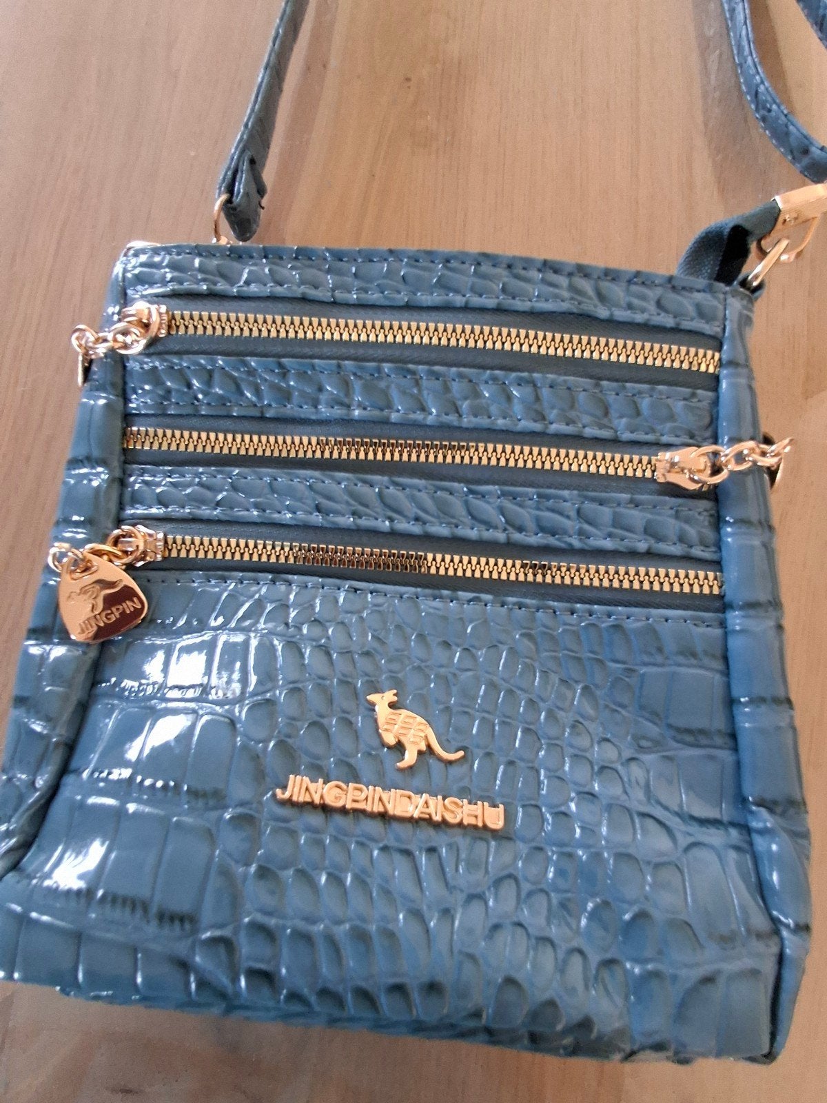 🛍Nieuwe compacte schoudertas met 3 ritsvakjes, Sieraden, Tassen en Uiterlijk, Tassen | Damestassen, Ophalen, Nieuw, Schoudertasje