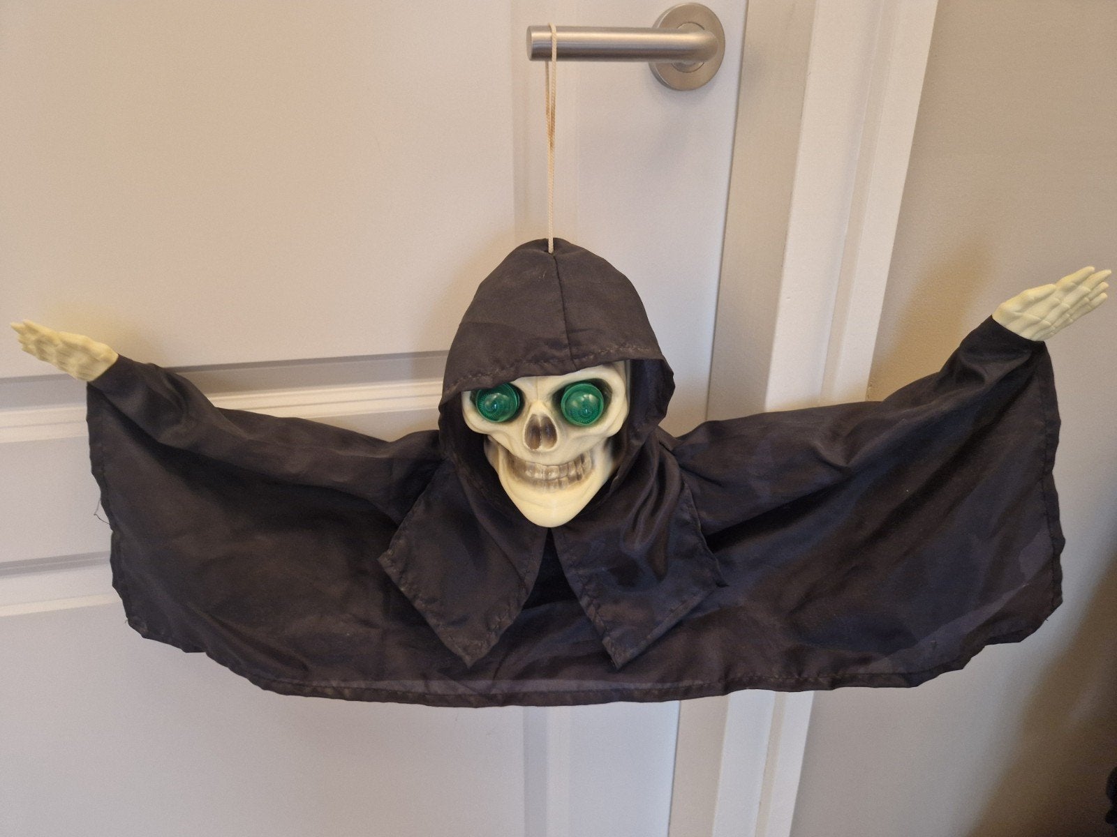 Halloween Decoratie: Hangend Skelet met Groene Ogen, Kinderen en Baby's, Ophalen, Gebruikt, Jongen of Meisje
