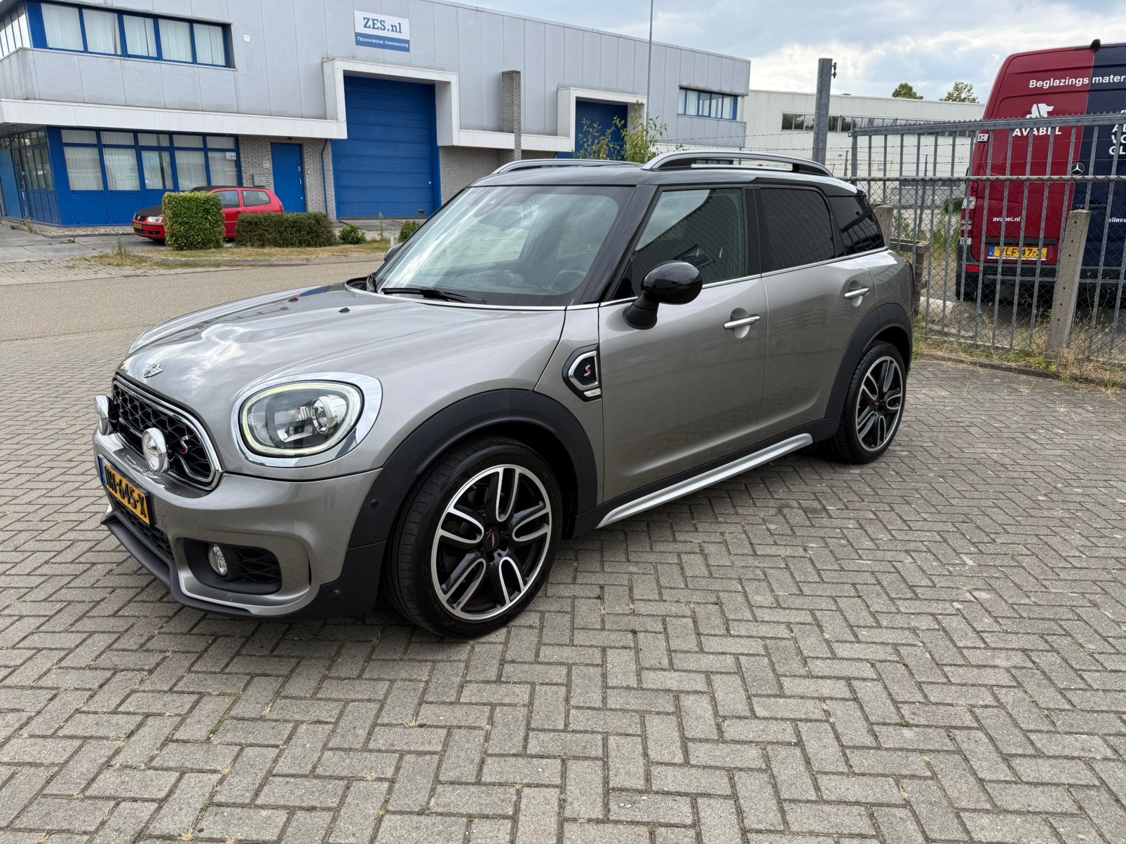Mini Countryman Cooper SD (pano,led,cam,apk,mini,cooper), Auto's, Mini, Origineel Nederlands, Bedrijf, Diesel, Vierwielaandrijving
