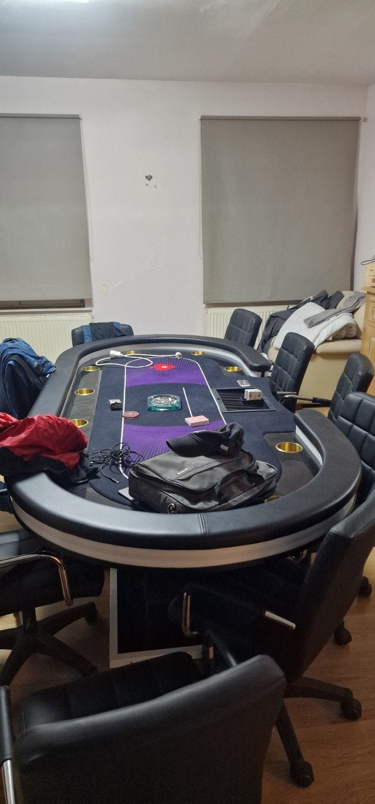 Luxe Pokertafel met Stoelen - Perfect voor Thuiscasino, Ophalen of Verzenden