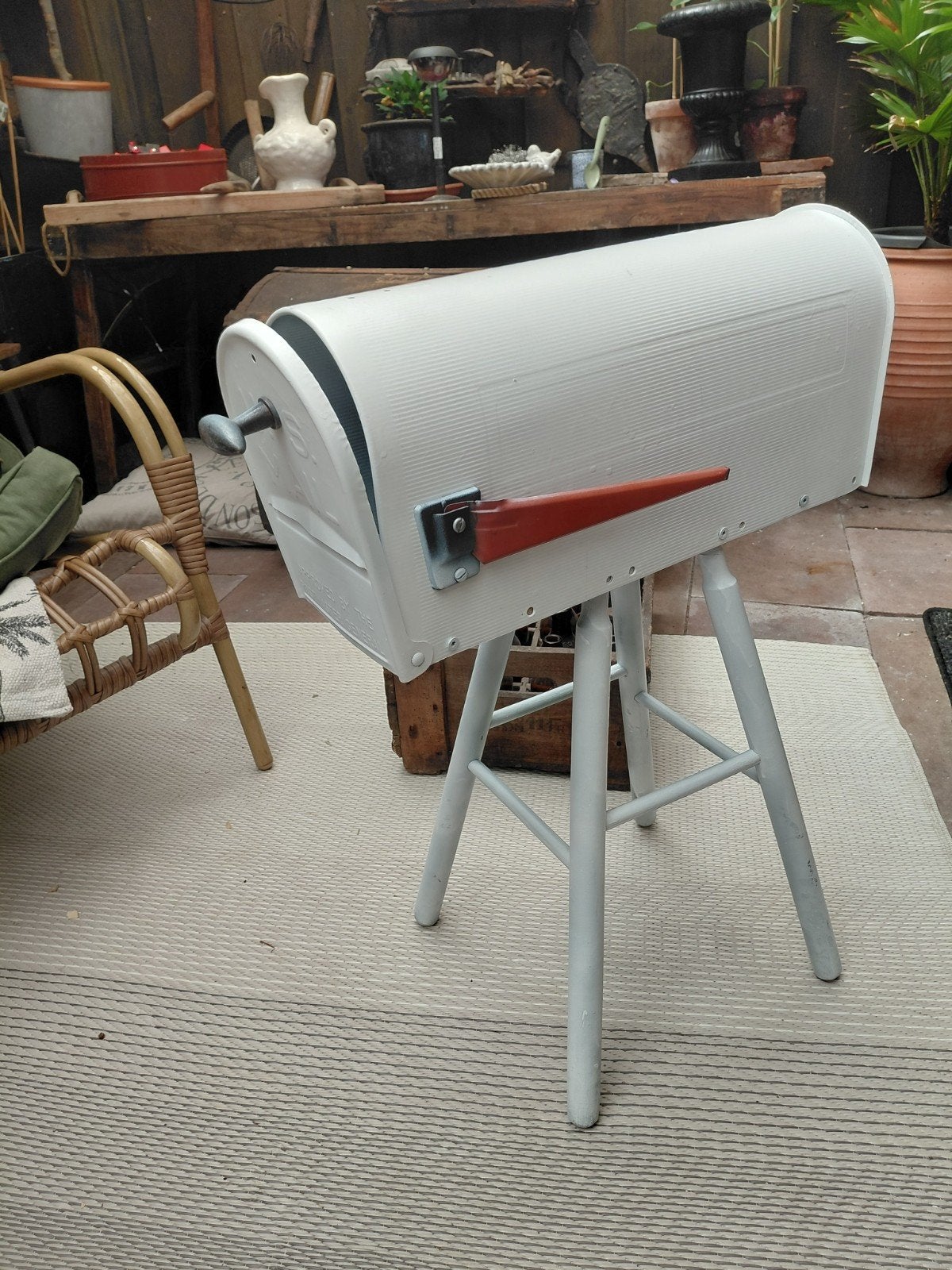 Vintage Amerikaanse brievenbus op standaard, Huis en Inrichting, Vintage, Gebruikt, Ophalen of Verzenden, Metaal