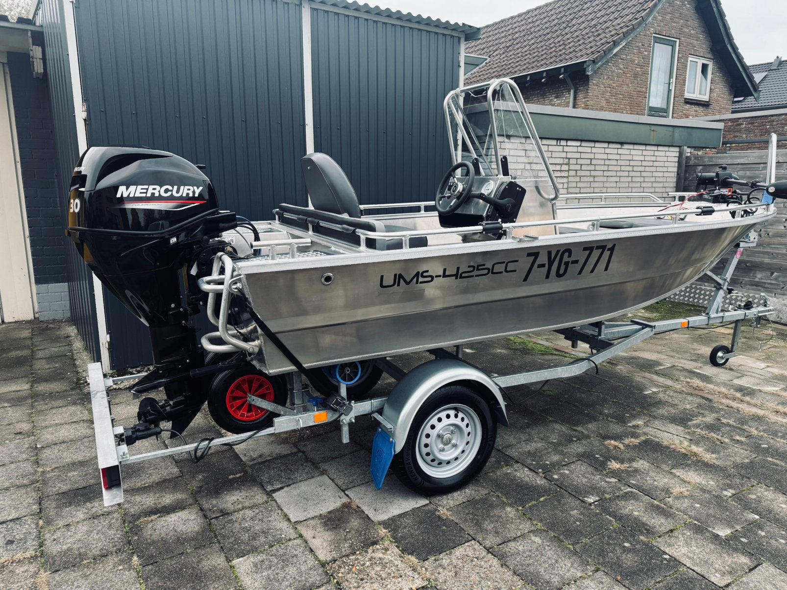 UMS 425 CC Aluminium consoleboot, Watersport en Boten, Ophalen, Elektrische start, Aluminium, Zo goed als nieuw