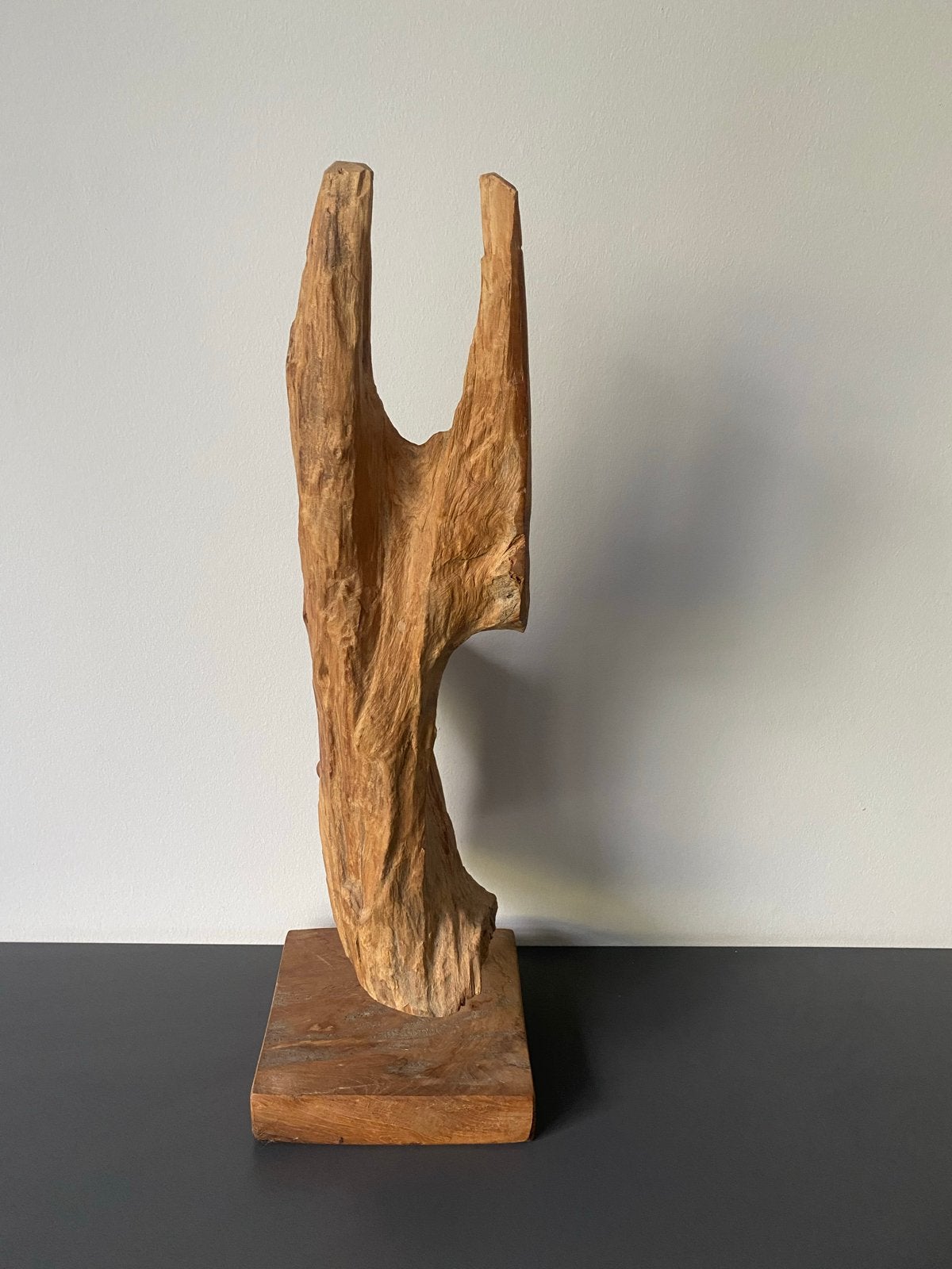Unieke Teakhouten Sculptuur op Sokkel - Abstracte Kunst, Antiek en Kunst, Handgemaakt, Beeld, Bruin, Azië