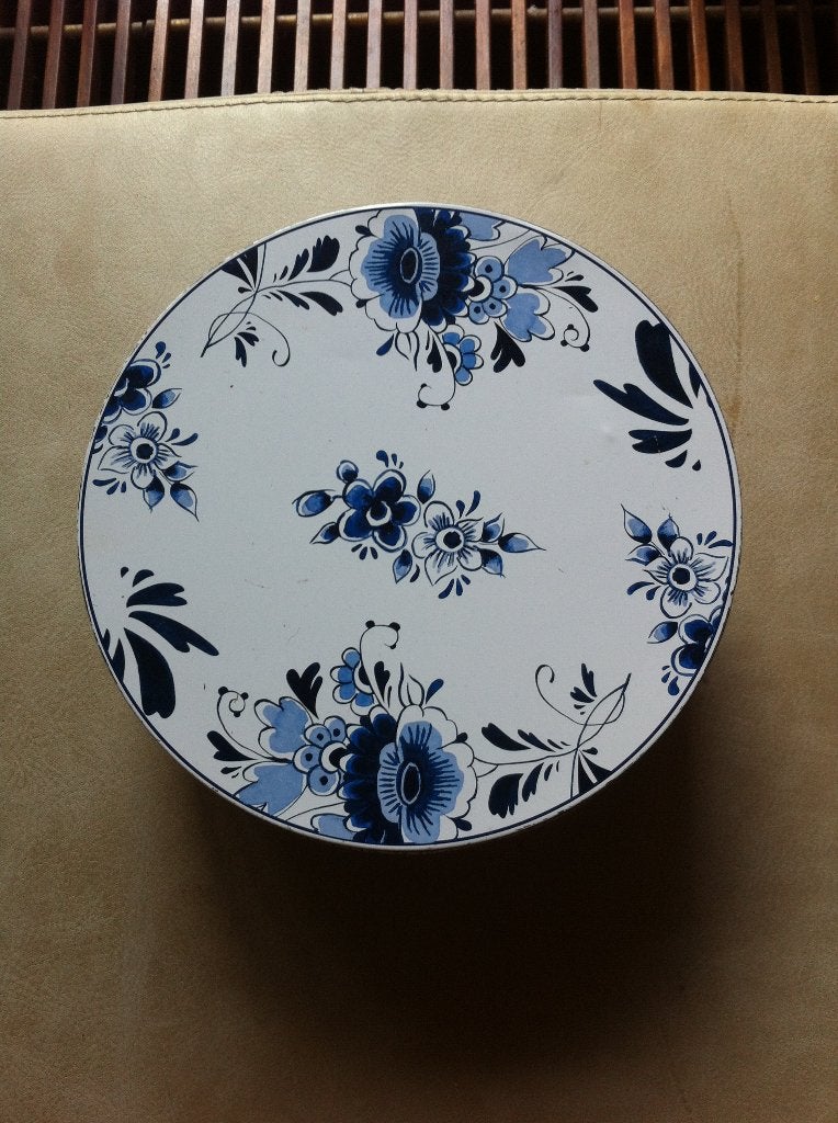 Koek trommel metaal blauw/wit Br 22 H 9 cm, Verzamelen, Blikken, Ophalen of Verzenden, Overige, Overige merken