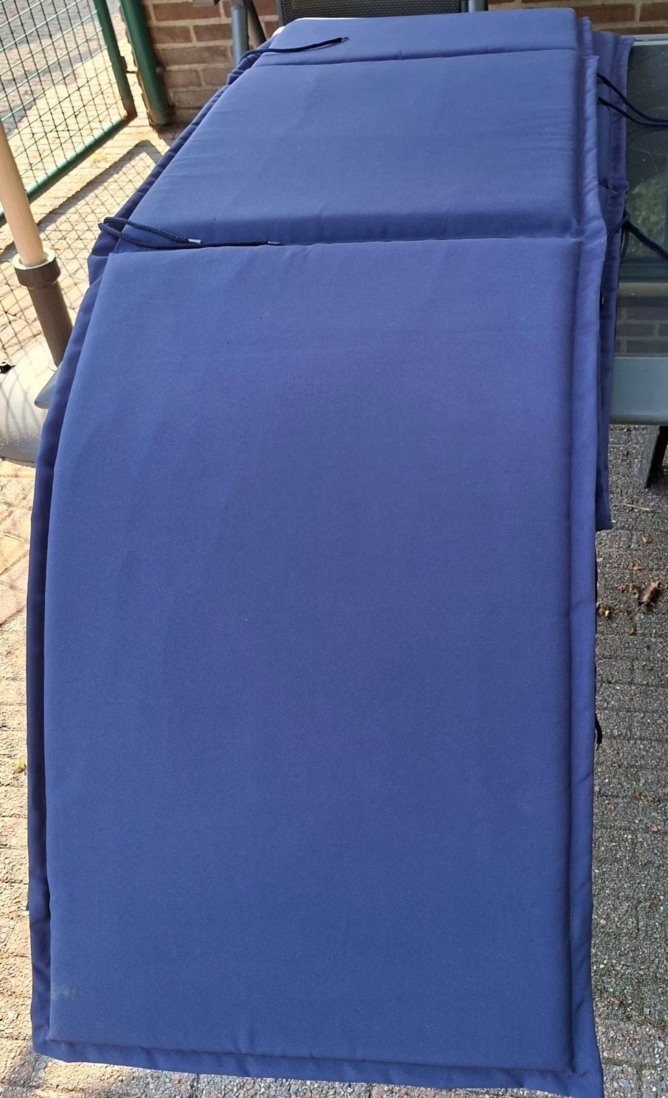 2 Donkerblauwe Ligbedkussens, Tuin en Terras, Ophalen of Verzenden