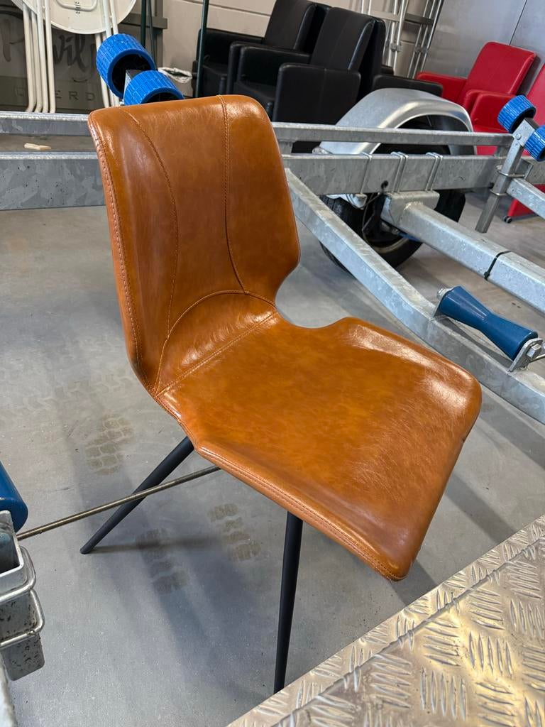 Horeca stoelen 13 nette leren stoelen - stijlvol, Ophalen, Gebruikt, Bruin, Leer