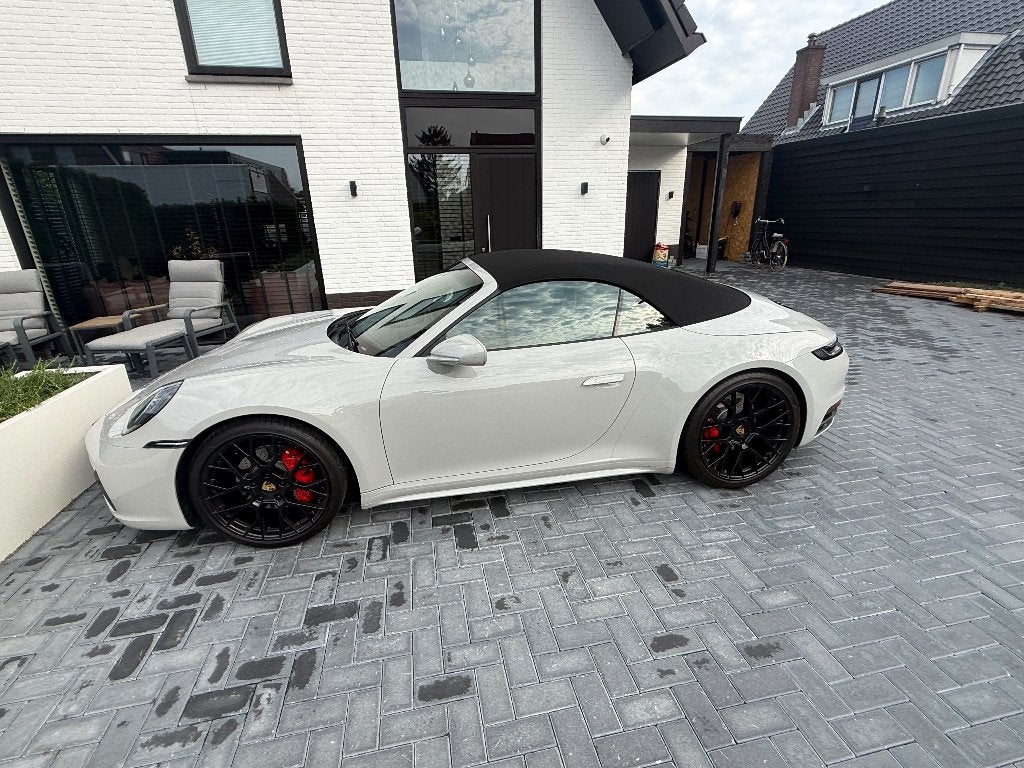 Porsche 911 992 Carrera 4 Cabriolet | Porsche Approved, Auto's, Automaat, Dealer onderhouden, Overige kleuren, Cabriolet
