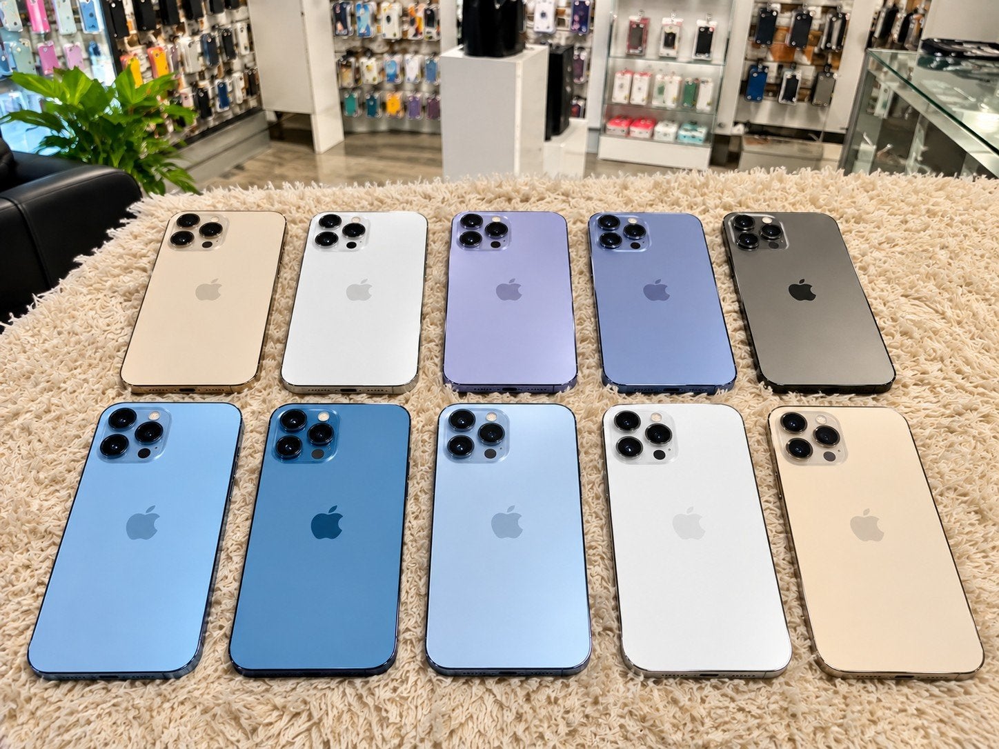 Foto 5 van RJ Smartphone Lelystad
iPhones & Samsung Galaxy Met Garantie