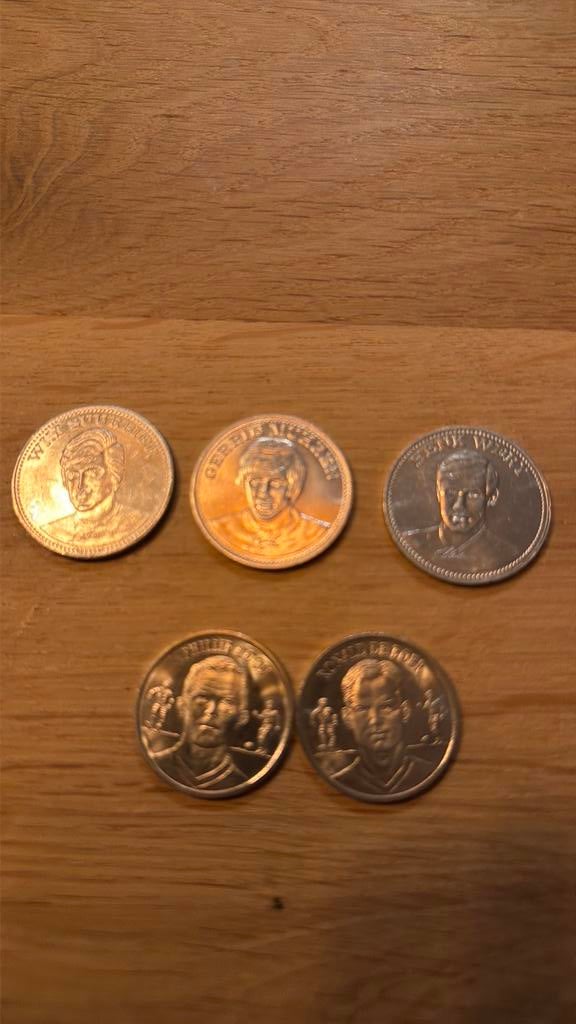 5 voetbal munten ( zie beschrijving ), Postzegels en Munten, Munten | Nederland, Ophalen of Verzenden, Koningin Beatrix, Overige waardes