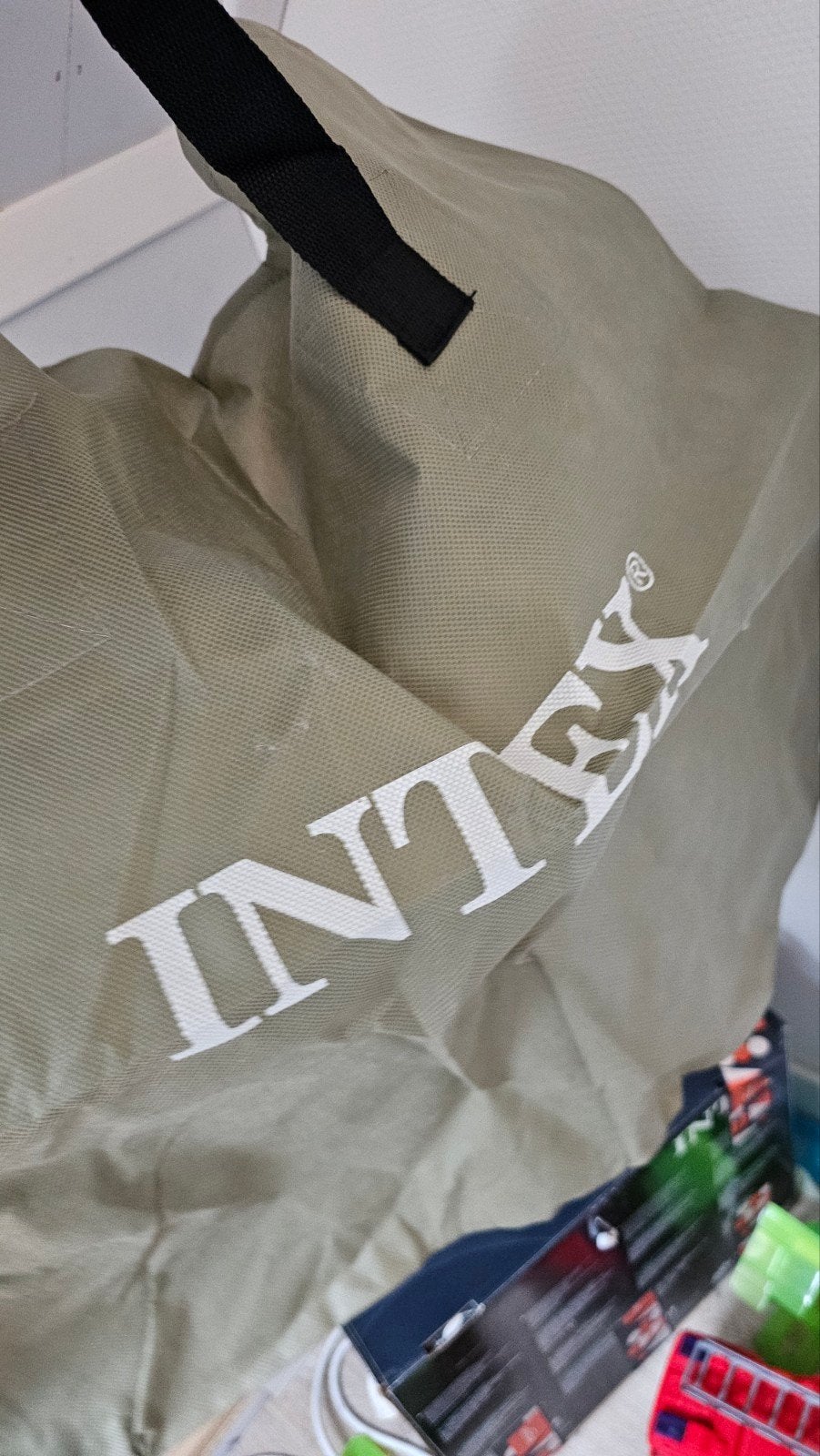 Intex Dura-Beam Deluxe Luchtbed met Fiber-Tech, Ophalen of Verzenden, Ingebouwde pomp, Zo goed als nieuw, 2-persoons