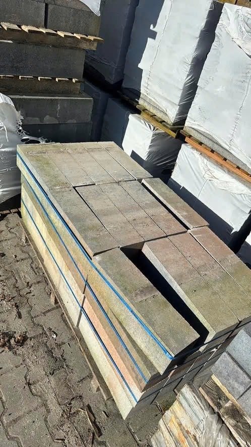 12,5x12,5x45 stapelblok tricolore linea, Ophalen of Verzenden, Zo goed als nieuw, Beton, Overige typen