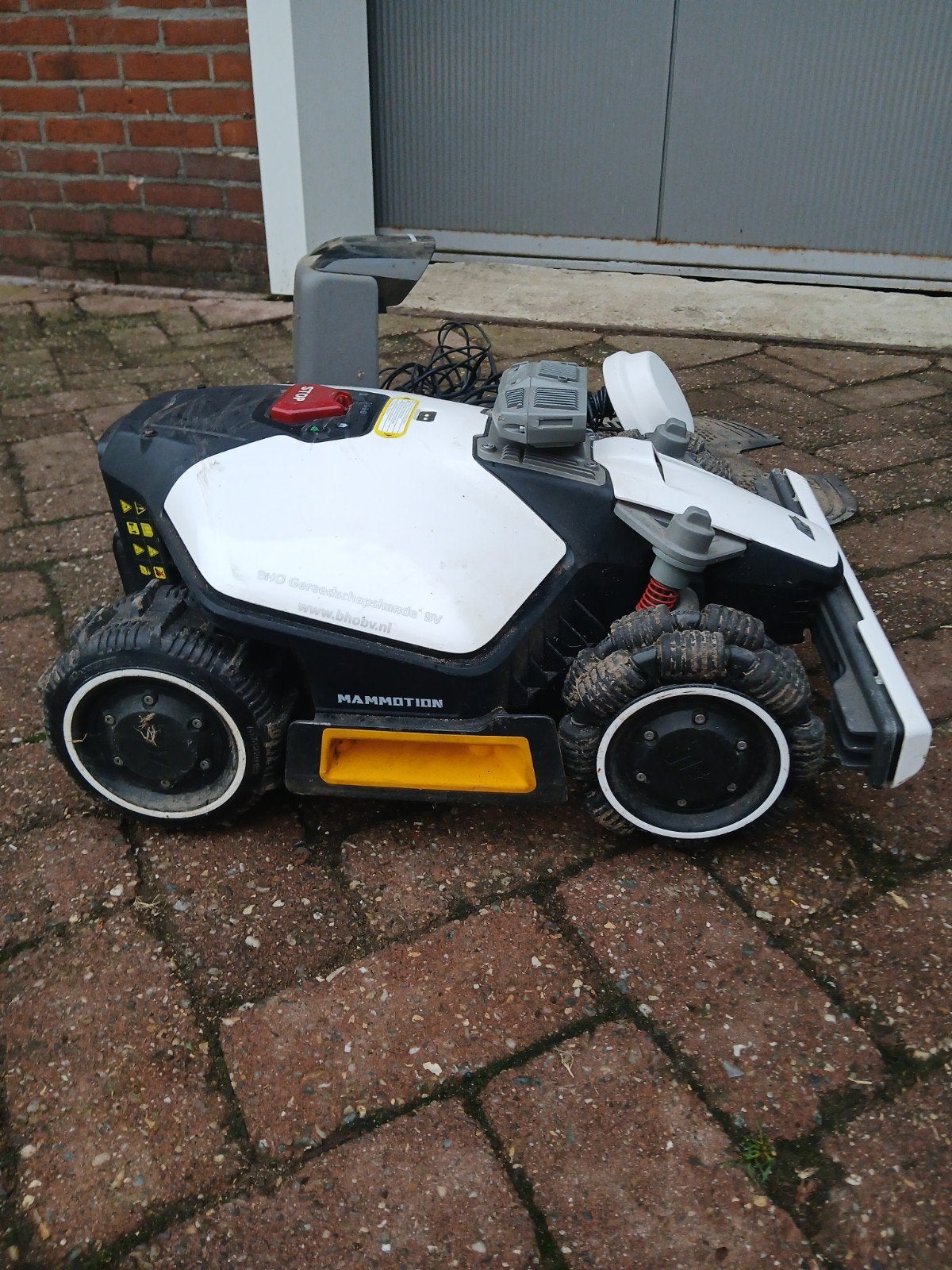robotmaaier mammotion Luba mini awd 800 defect, Tuin en Terras, Robotmaaiers, Ophalen of Verzenden, Gebruikt, Minder dan 20 cm