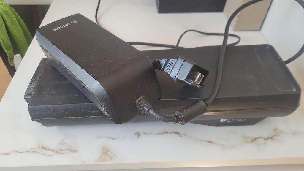 Bosch PowerPack 400 Classic+ (Rechthoekig) + Lader – 49km, Ophalen of Verzenden, Gebruikt