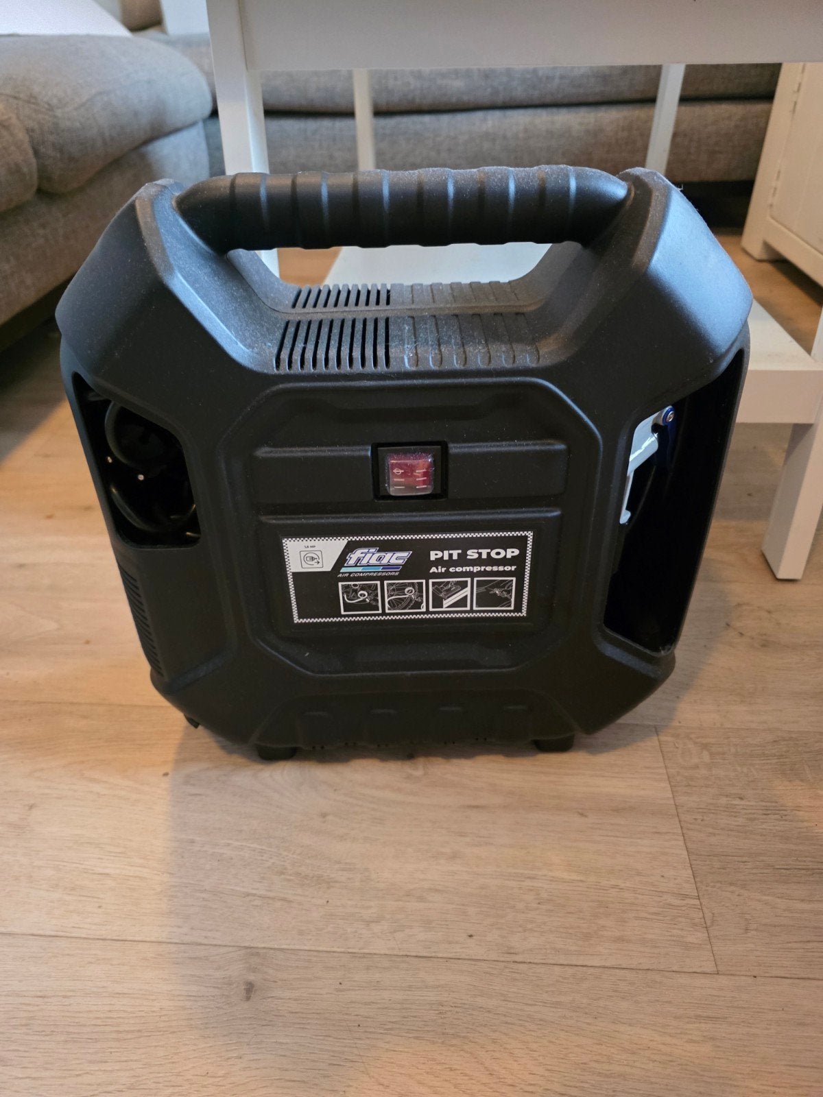 Ficic pit stop Air compressor, Doe-het-zelf en Verbouw, Compressors, Minder dan 25 liter, Ophalen, Zo goed als nieuw, Minder dan 200 liter/min