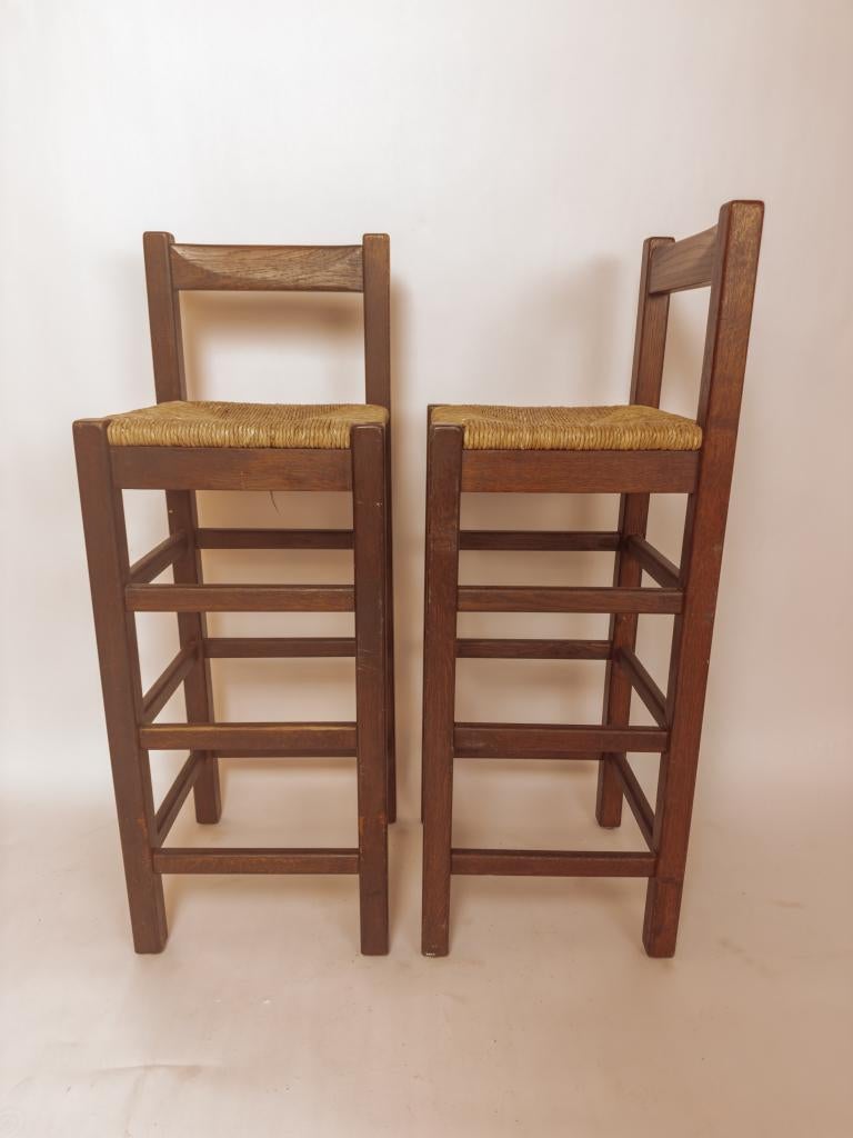 Set van 2 vintage houten barkrukken met biezen zitting, Ophalen, -, -, 60 tot 90 cm