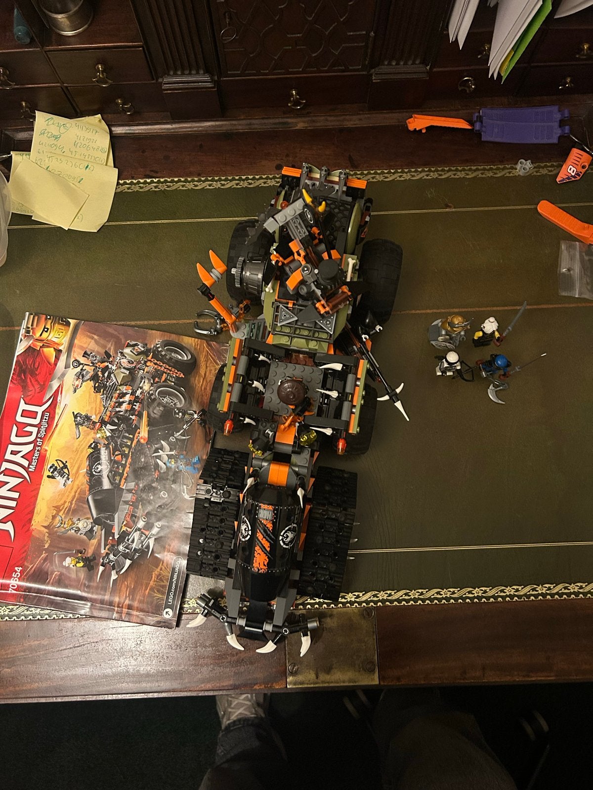 LEGO Ninjago 70654 Dieselnaut - Compleet met minifiguren