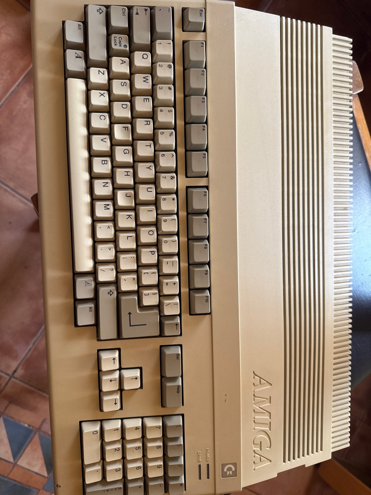 Wrrkende Commodore Amiga 500 met accessoires en diskettes, Computers en Software, Vintage Computers, Ophalen of Verzenden