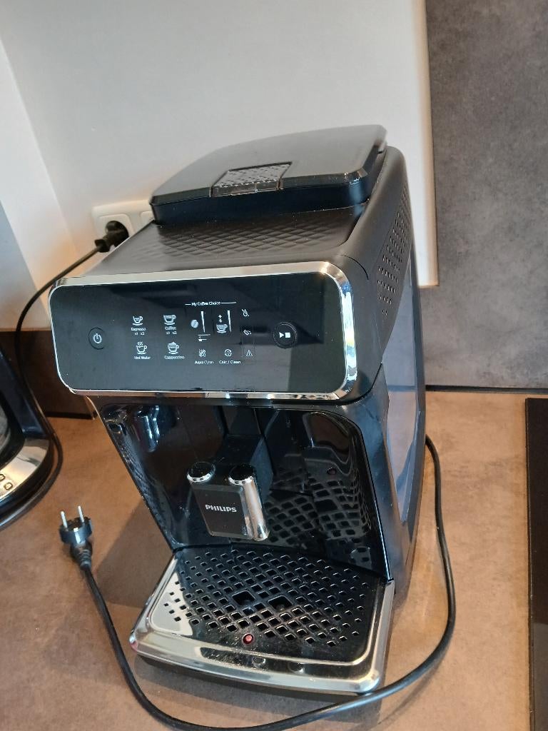 Philips LatteGo 2231, Witgoed en Apparatuur, Koffiezetapparaten, Gebruikt, 10 kopjes of meer, Koffiemachine, Ophalen of Verzenden