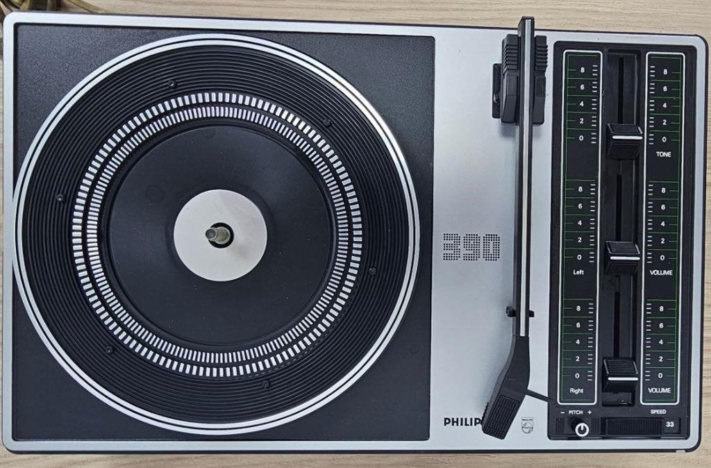 Philips 390-platenspeler ingebouwde vesterker, Ophalen of Verzenden, Gebruikt, Thorens