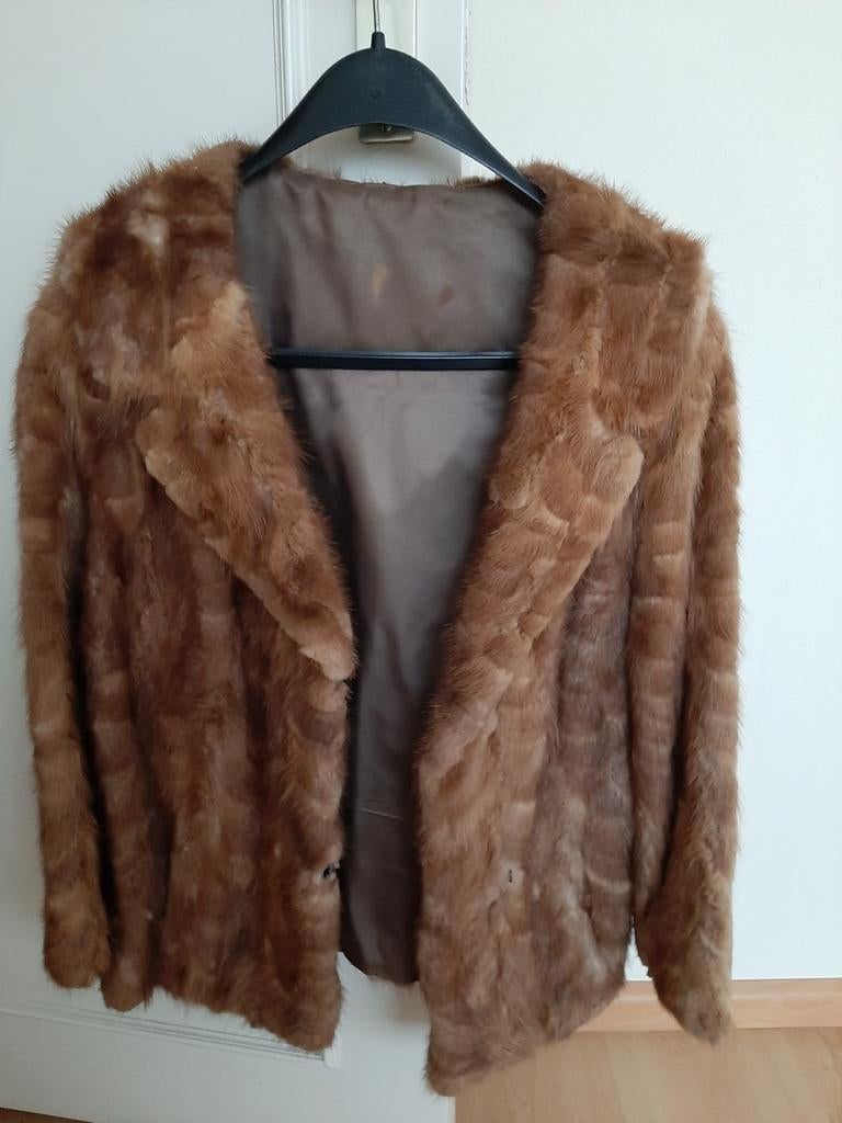 2 bontjassen, Kleding | Dames, Jassen | Winter, Ophalen, Zo goed als nieuw, Maat 38/40 (M), Zwart