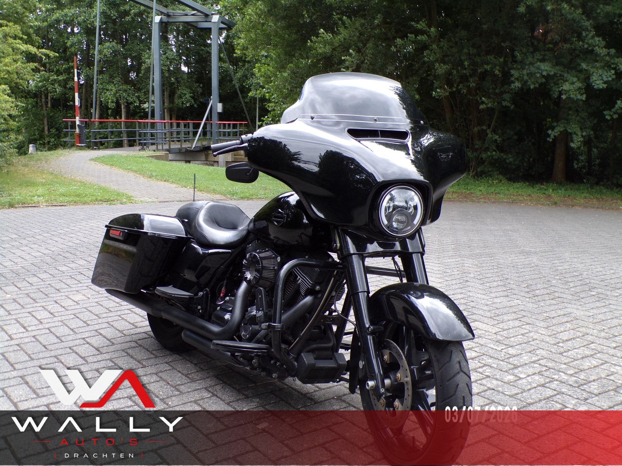 Harley Davidson 103 FLHXS Street Glide Special streetglide s, Motoren, Motoren | Harley-Davidson, Laan van Vredenoord 33
2289 DA  Rijswijk, NL