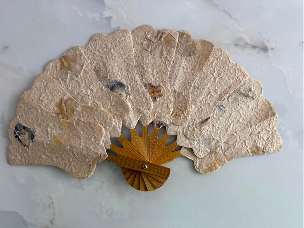Waaier voor decoratie, Ophalen