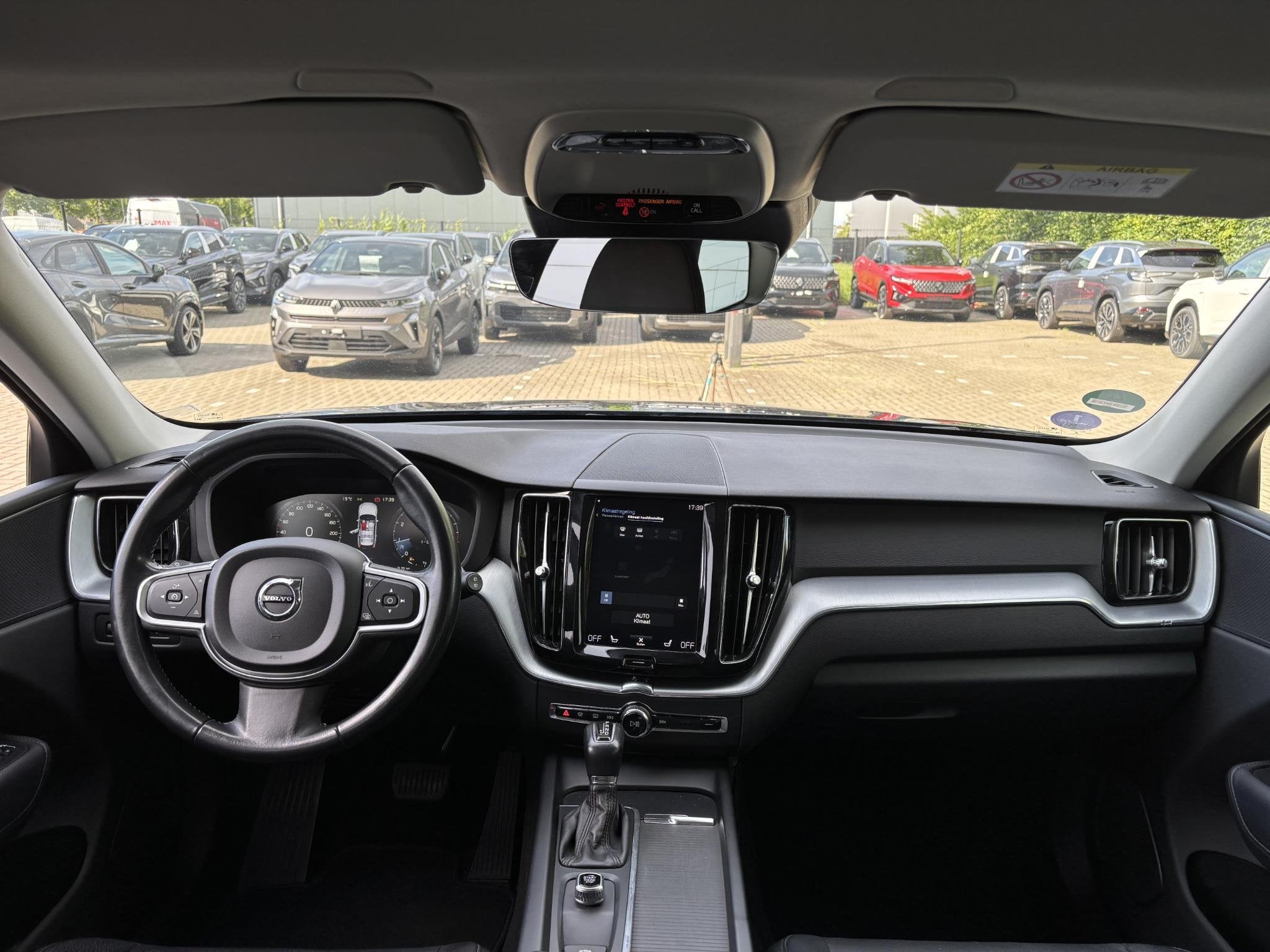 Volvo XC60 2.0 T5 Momentum | Trekhaak | Sportstoelen | Vol L, Gebruikt, Euro 6, 4 cilinders, 1969 cc