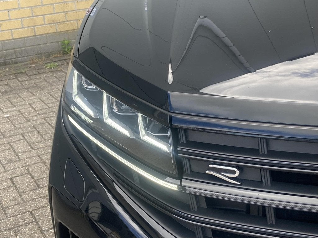 Volkswagen Touareg 3.0 TSi eHybrid 4MOTION R Panoramadak - L, Auto's, Automaat, 14 kWh, Gebruikt, 2995 cc