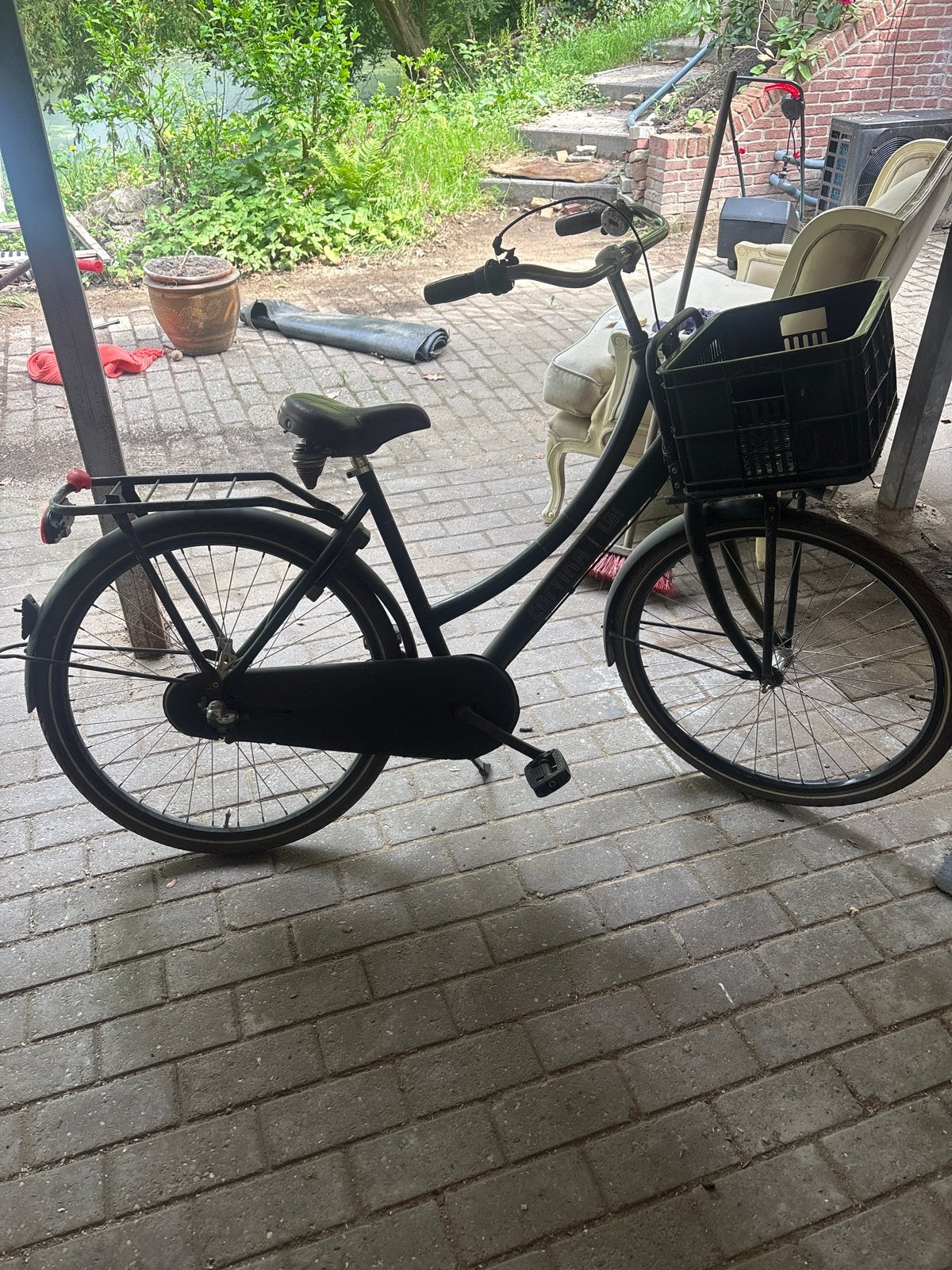Kinder cortina fiets met krat - Gebruikt maar nog goed, Fietsen en Brommers, Fietsen | Dames | Damesfietsen, 56 cm of meer, Ophalen of Verzenden