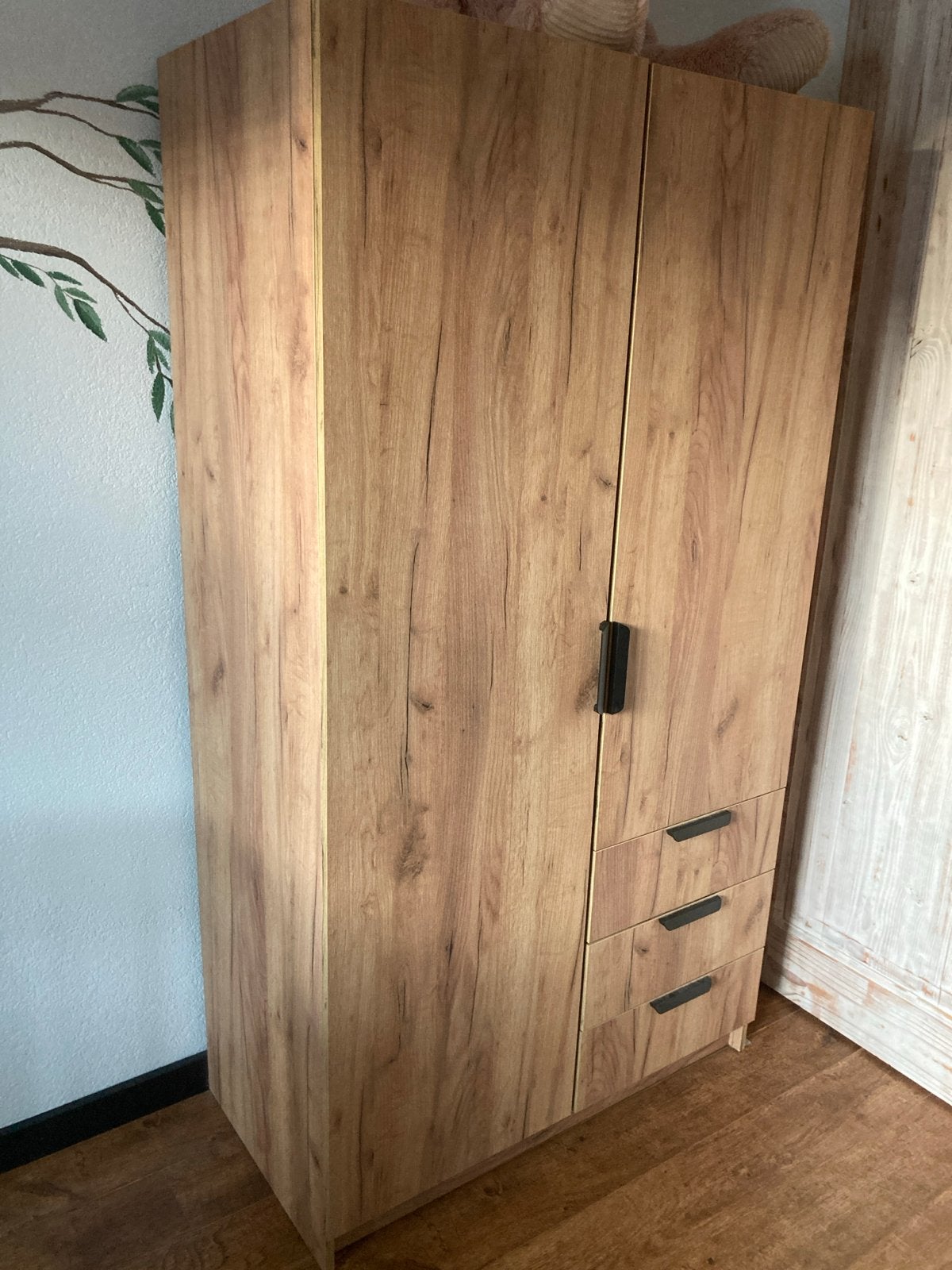JYSK kledingkast JENSLEV - Wild naturel eiken, Ophalen, Eikenhout, 50 tot 100 cm, Zo goed als nieuw
