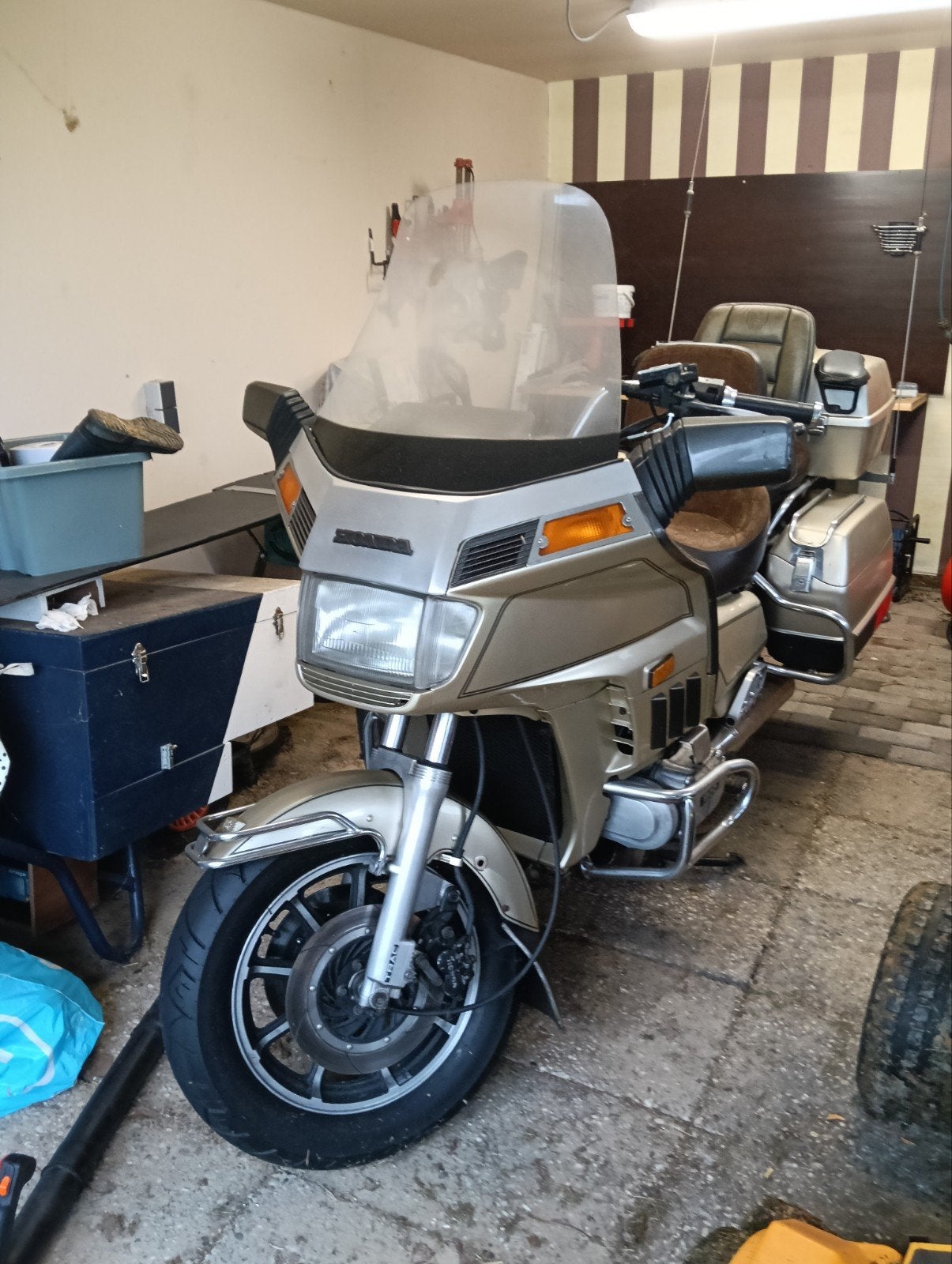 Honda Goldwing GL1200 - Klassieke Toermotor, Motoren, Motoren | Honda, 4 cilinders, Motorrijbewijs A, Gebruikt, Particulier