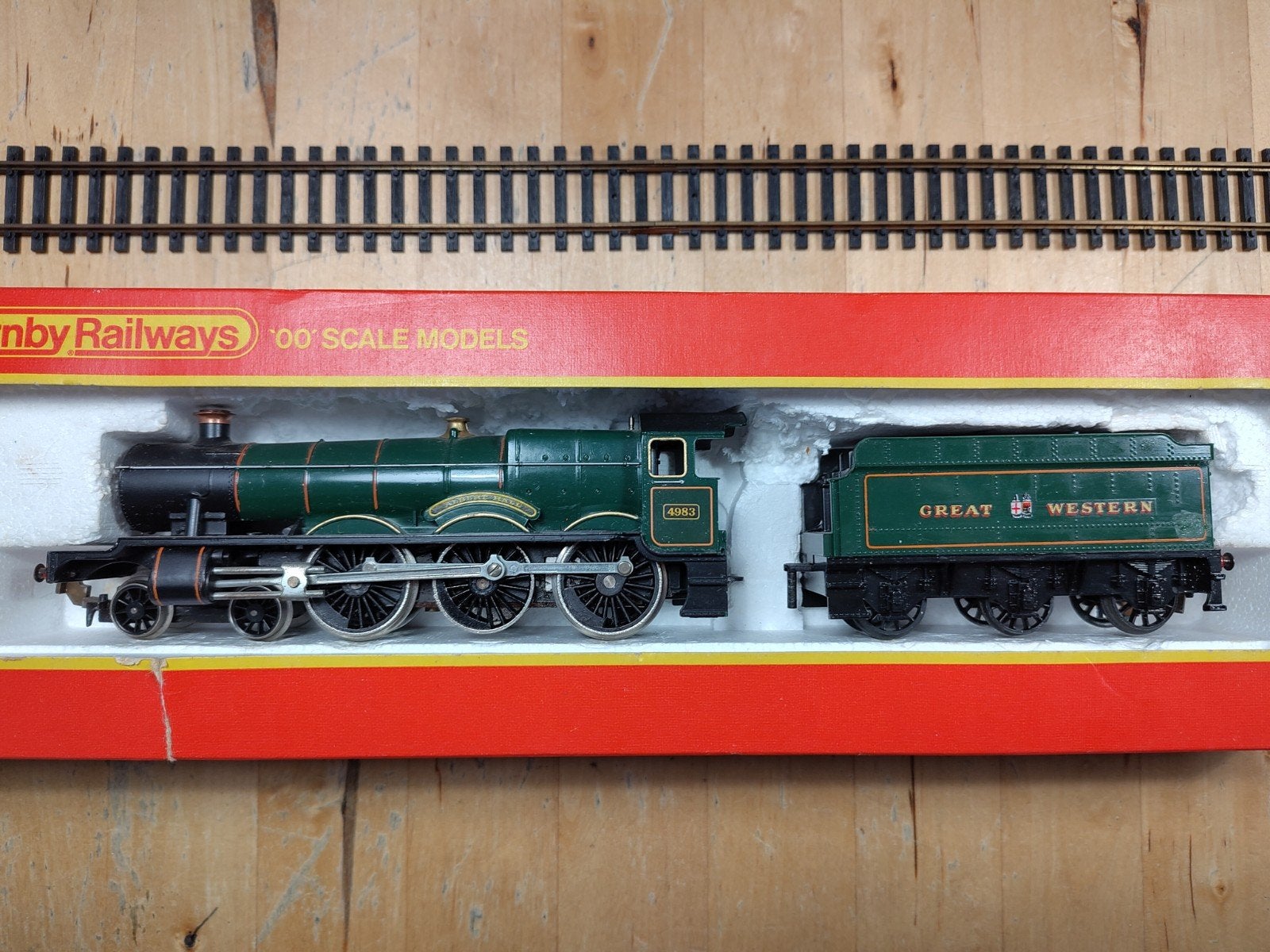 Hornby R759 GWR 4-6-0 Hall stoomlok in OVP, Overige merken, Gebruikt, Ophalen of Verzenden, Analoog